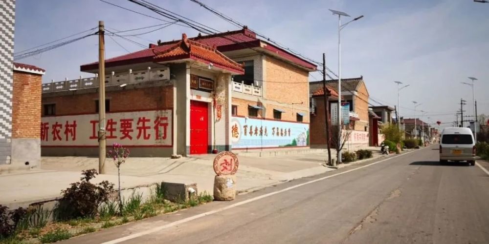 卡尔琼村交通迈向现代化新篇章