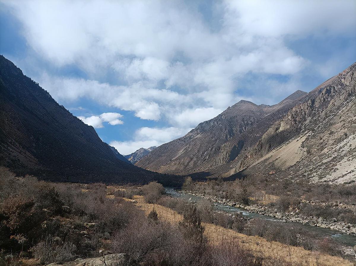 洛隆县文化广电体育和旅游局领导团队最新概述