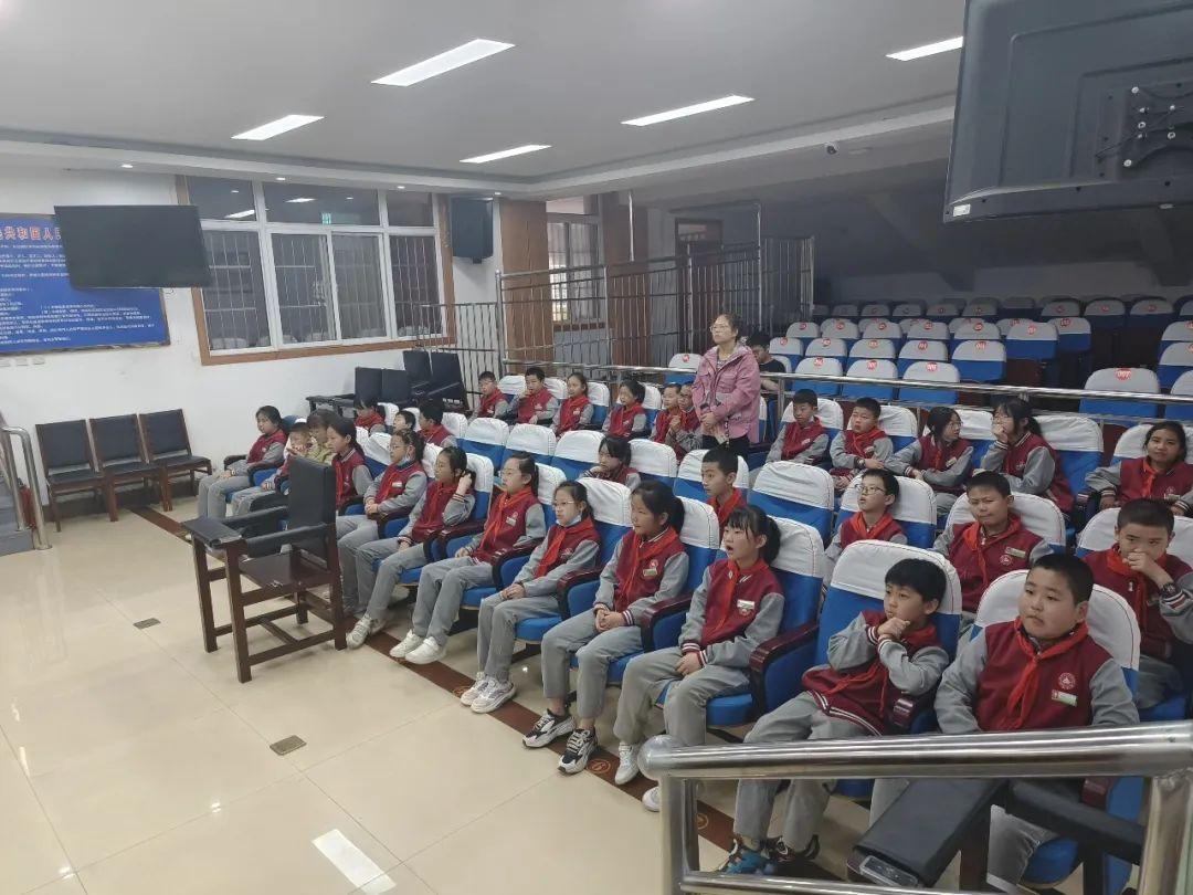沁水县小学领导团队重塑，引领教育新篇章开启